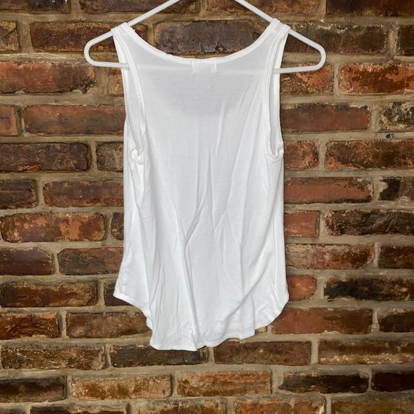 Old Navy Solid White Sleeveless Scoop Neck Tank Top Women's Size XS - Picture 4 of 7